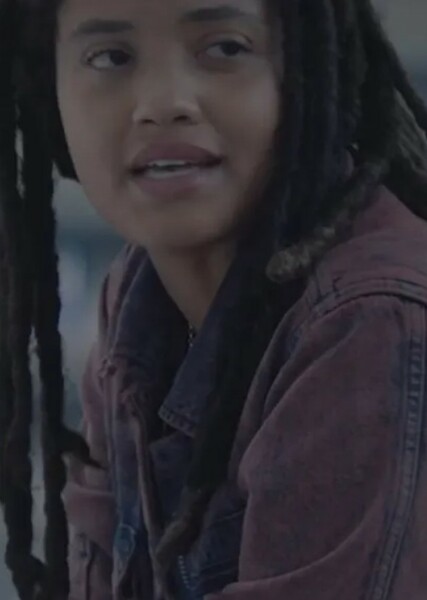 Kiersey Clemons photo