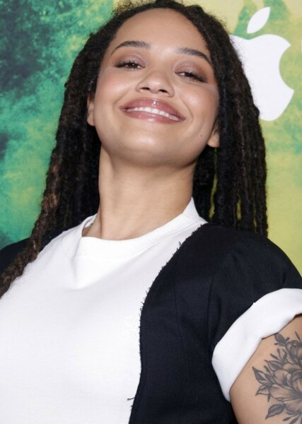 Kiersey Clemons photo