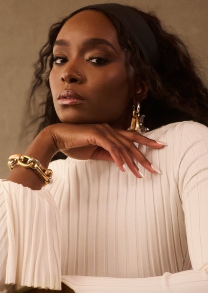 KiKi Layne