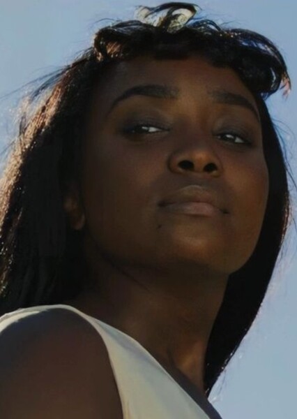 KiKi Layne