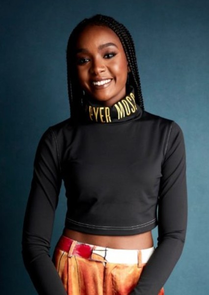 KiKi Layne photo