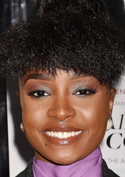 KiKi Layne photo