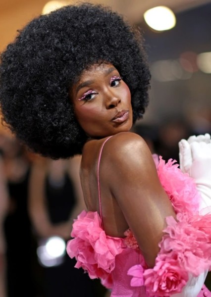 KiKi Layne photo