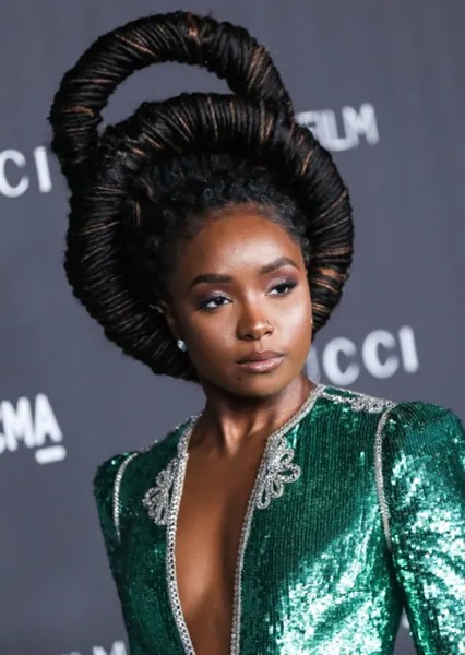 KiKi Layne photo