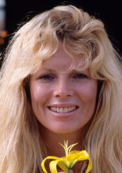 Kim Basinger photo