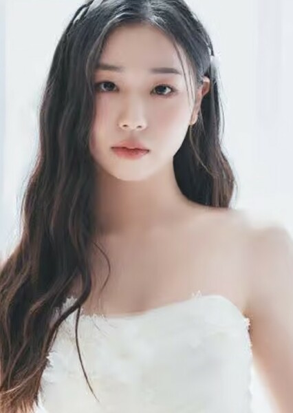 Kim Chae-yeon photo