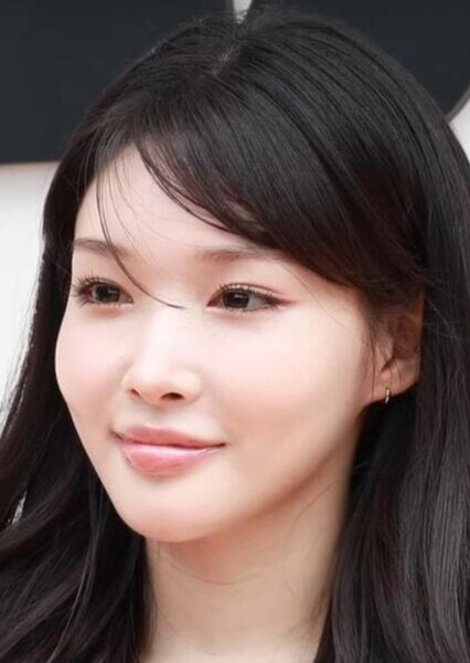 Kim Chung-ha photo