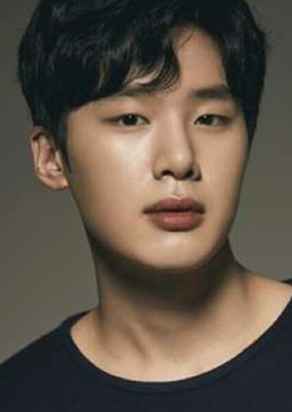 Kim Dong-hee photo