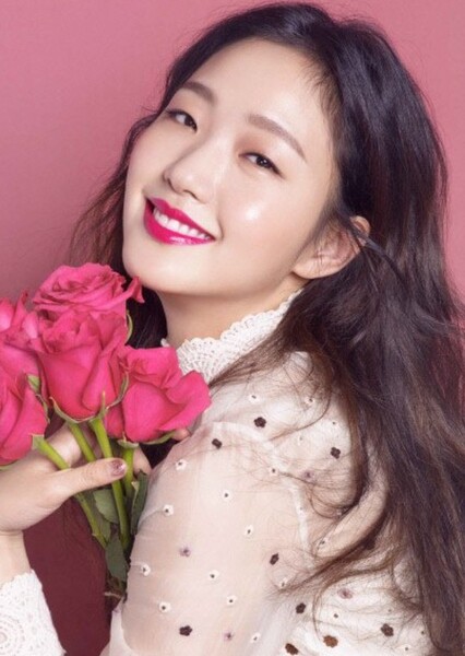 Kim Go-eun photo