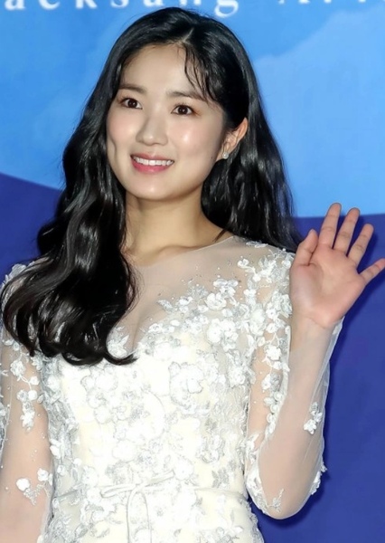 Kim Hye-yoon photo