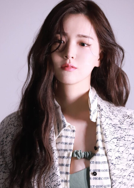 Kim Ji-eun photo