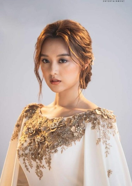 Kim Ji-won photo