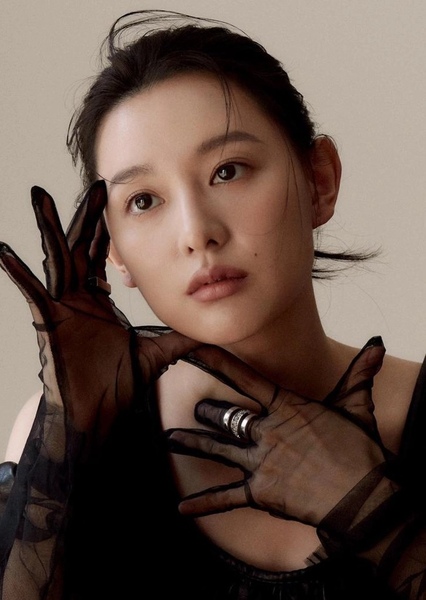 Kim Ji-won photo