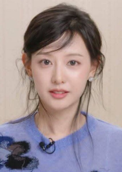 Kim Ji-won photo