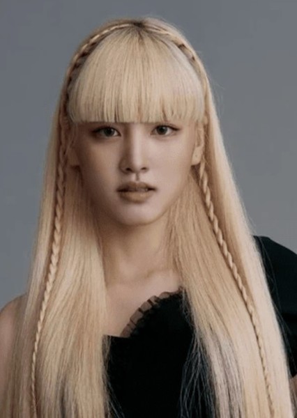 Kim Ji-won photo