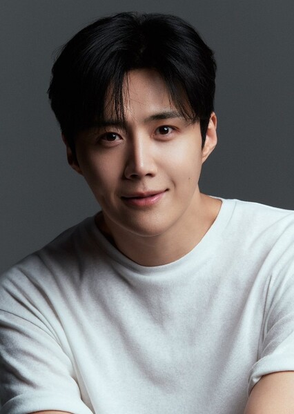 Kim Seon-ho photo