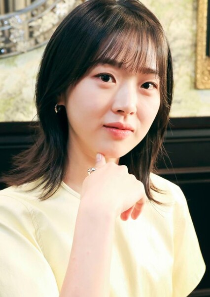 Kim Si-eun photo