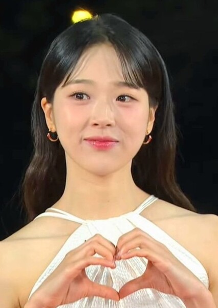 Kim Si-eun photo