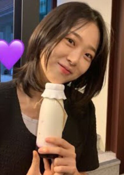 Kim Si-eun photo
