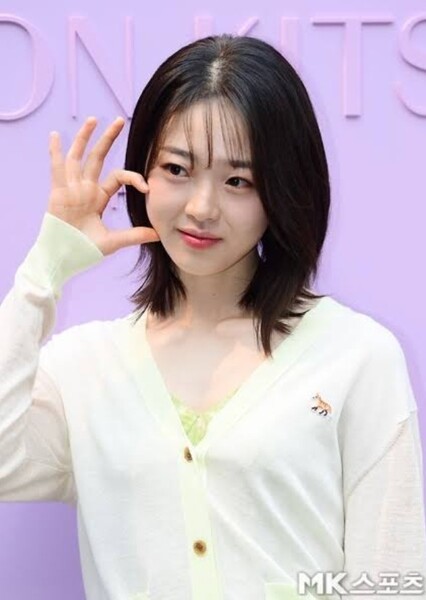 Kim Si-eun photo