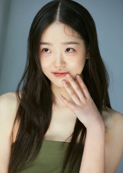Kim Si-eun photo