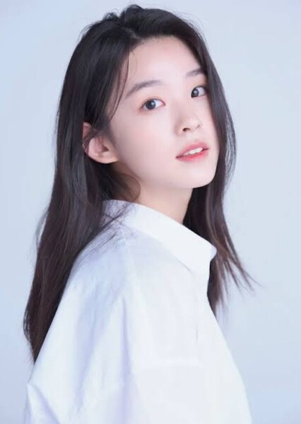Kim Si-eun photo