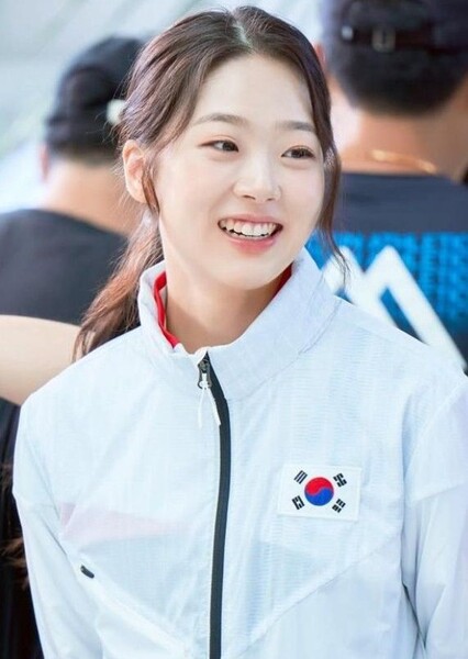 Mira Chong