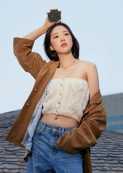 Kim Si-eun photo