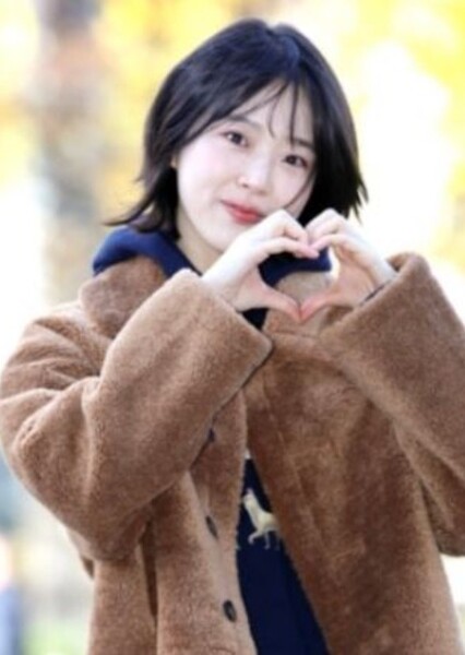 Kim Si-eun photo