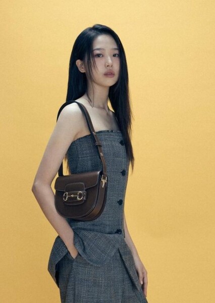 Kim Si-eun photo