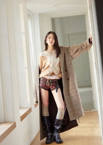 Kim Si-eun photo