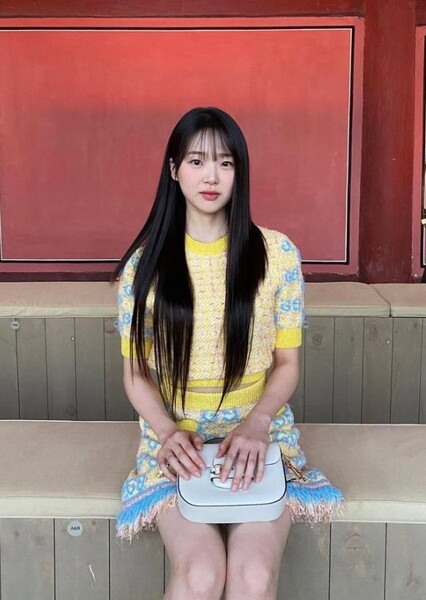 Kim Si-eun photo