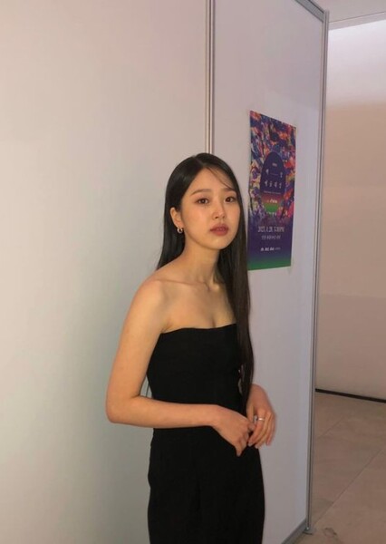 Kim Si-eun photo