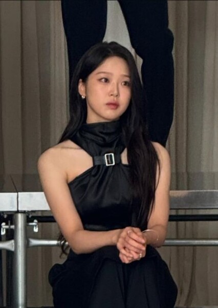 Kim Si-eun photo