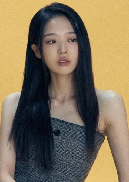 Kim Si-eun photo