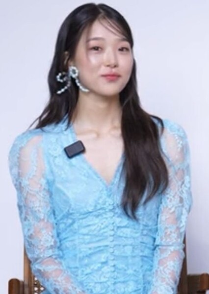 Kim Si-eun photo