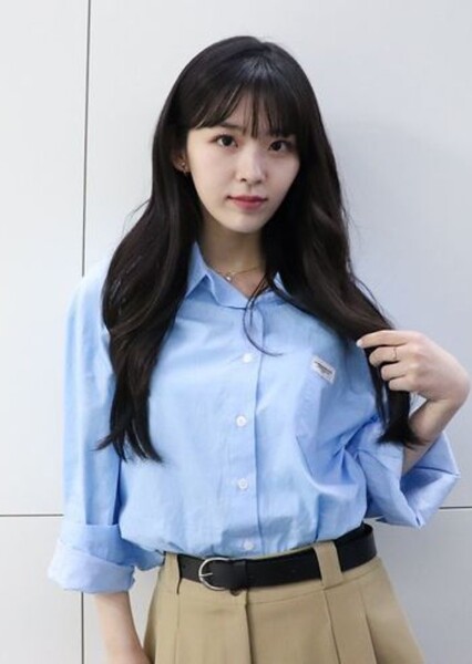 Kim Si-eun photo
