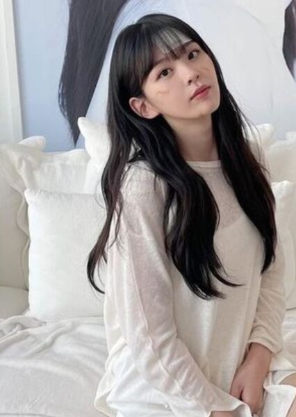 Kim Si-eun photo