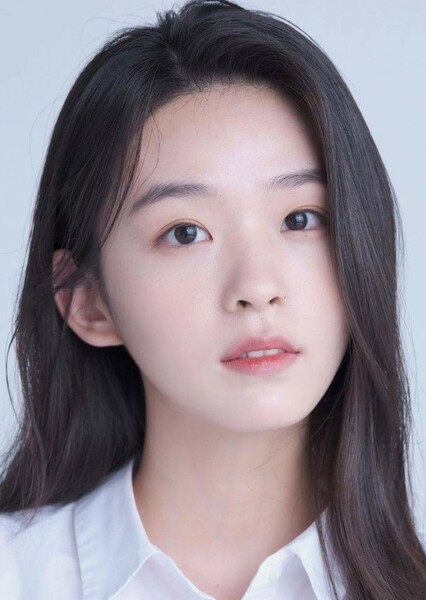 Kim Si-eun photo