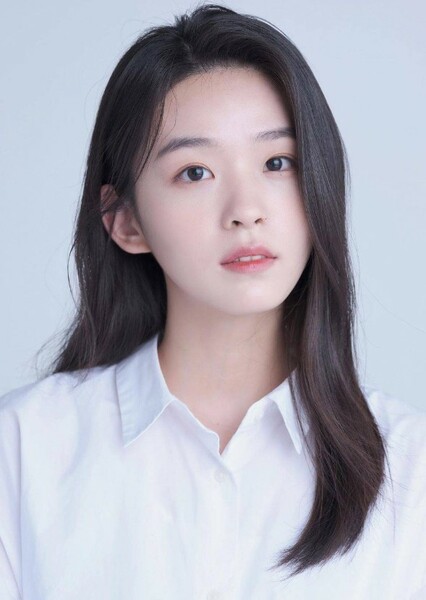 Kim Si-eun photo