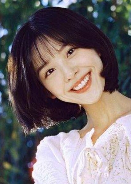 Kim Si-eun photo