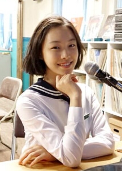 Kim Su-hyeon as Former Child Actors from South Korea in Child Actor Face Claims