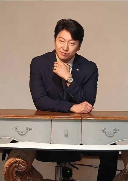 Kim Su-ro