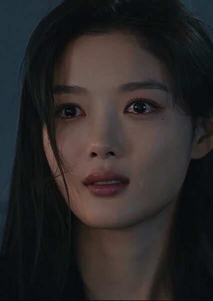Kim Yoo-jung photo