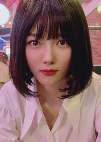 Kim Yoo-jung photo