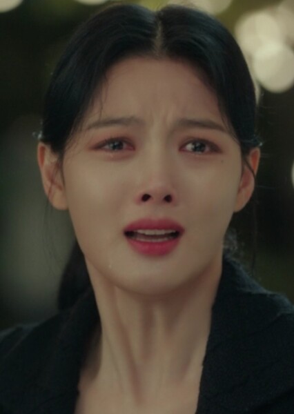 Kim Yoo-jung photo