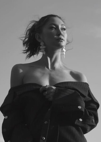 Kimiko Glenn photo