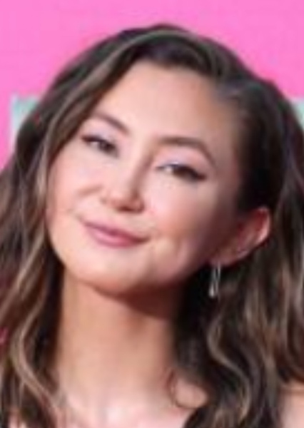 Kimiko Glenn photo