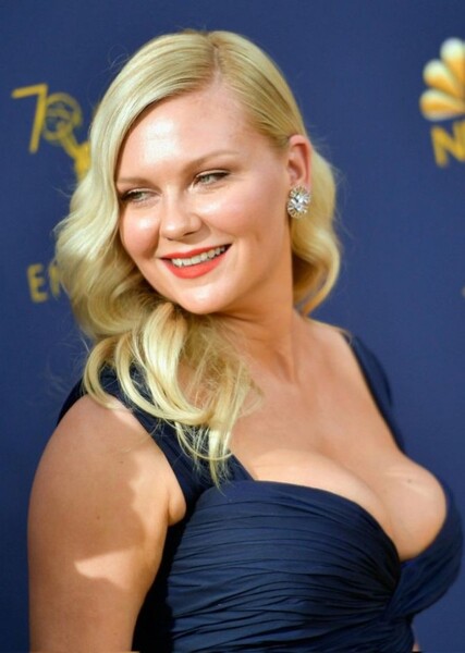 Kirsten Dunst photo