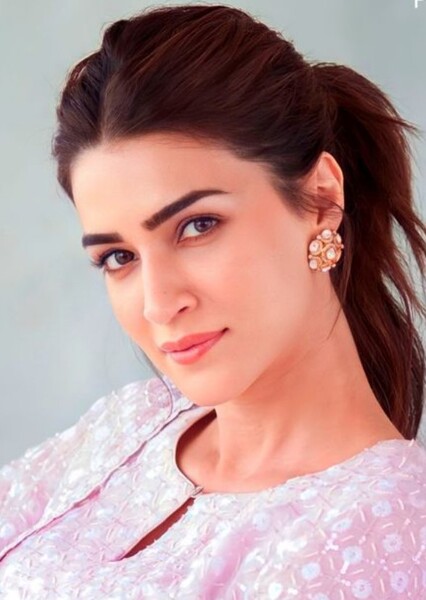 Kirti Sanon photo